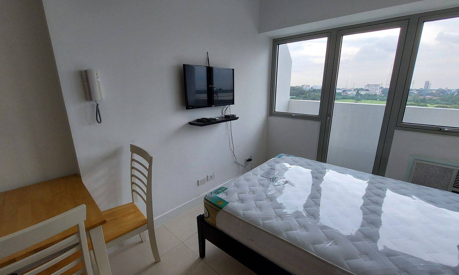 Fully Furnished Studio Unit For Rent