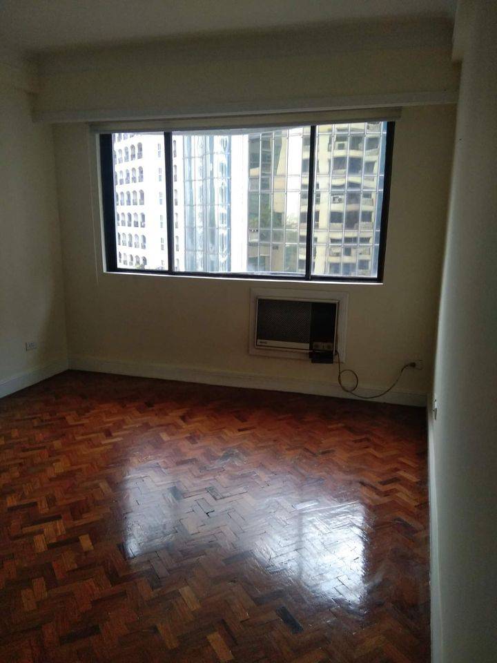 3BR with Parking Makati For Lease