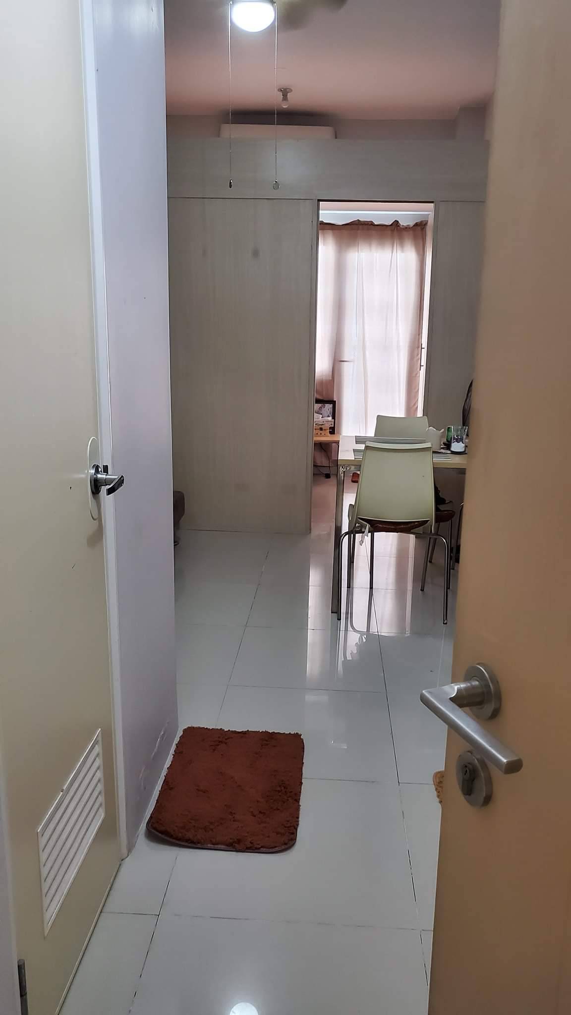 Fully Furnished 1BR with Balcony