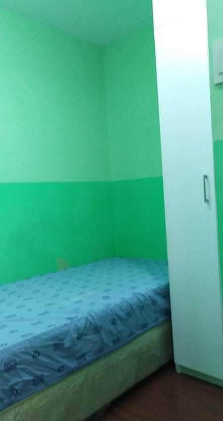 Female Condo Unit Victoria Station 1