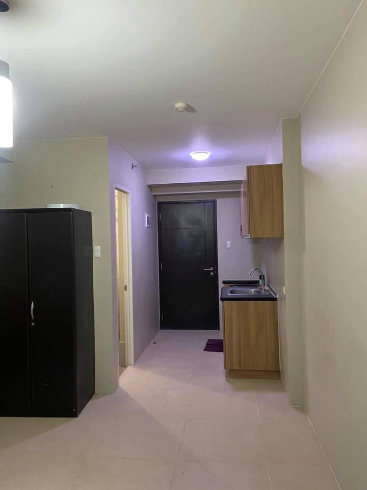 Unit For Rent In Avida Towers Sucat