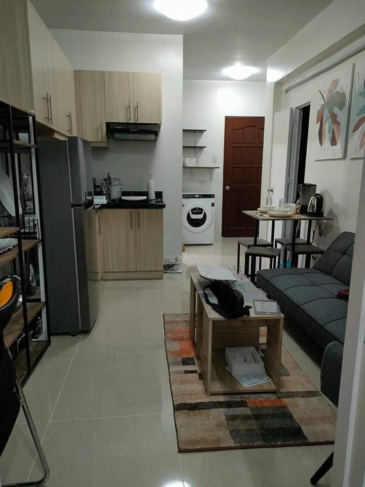 1 Open One-Bedroom Suite