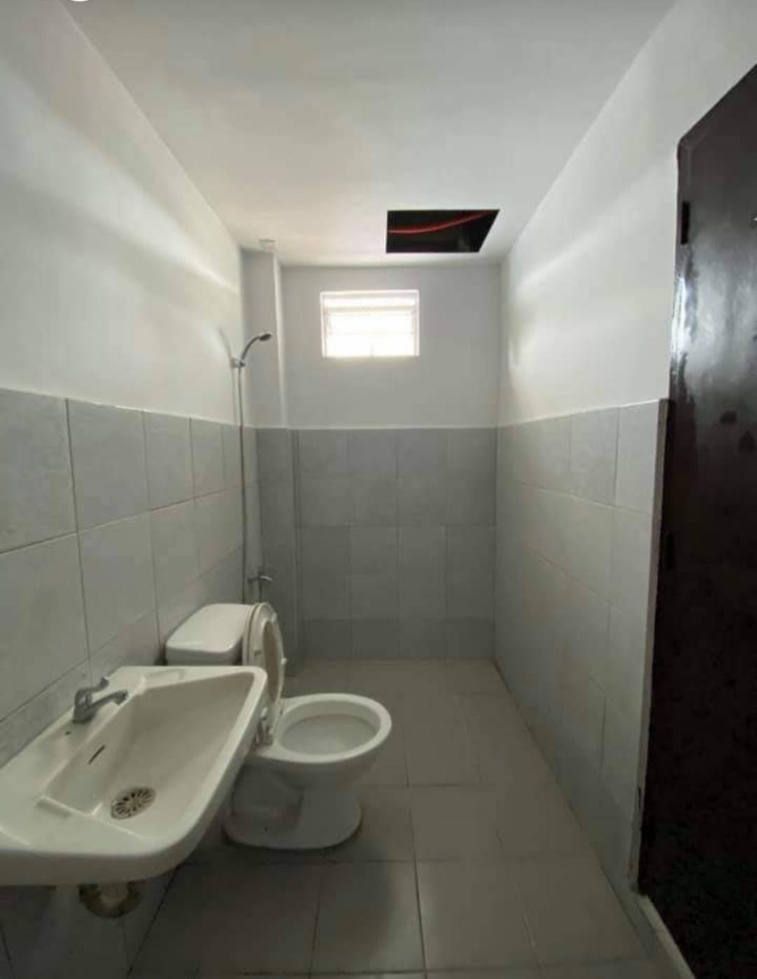 Newly Renovated 2BR Apartment For Rent