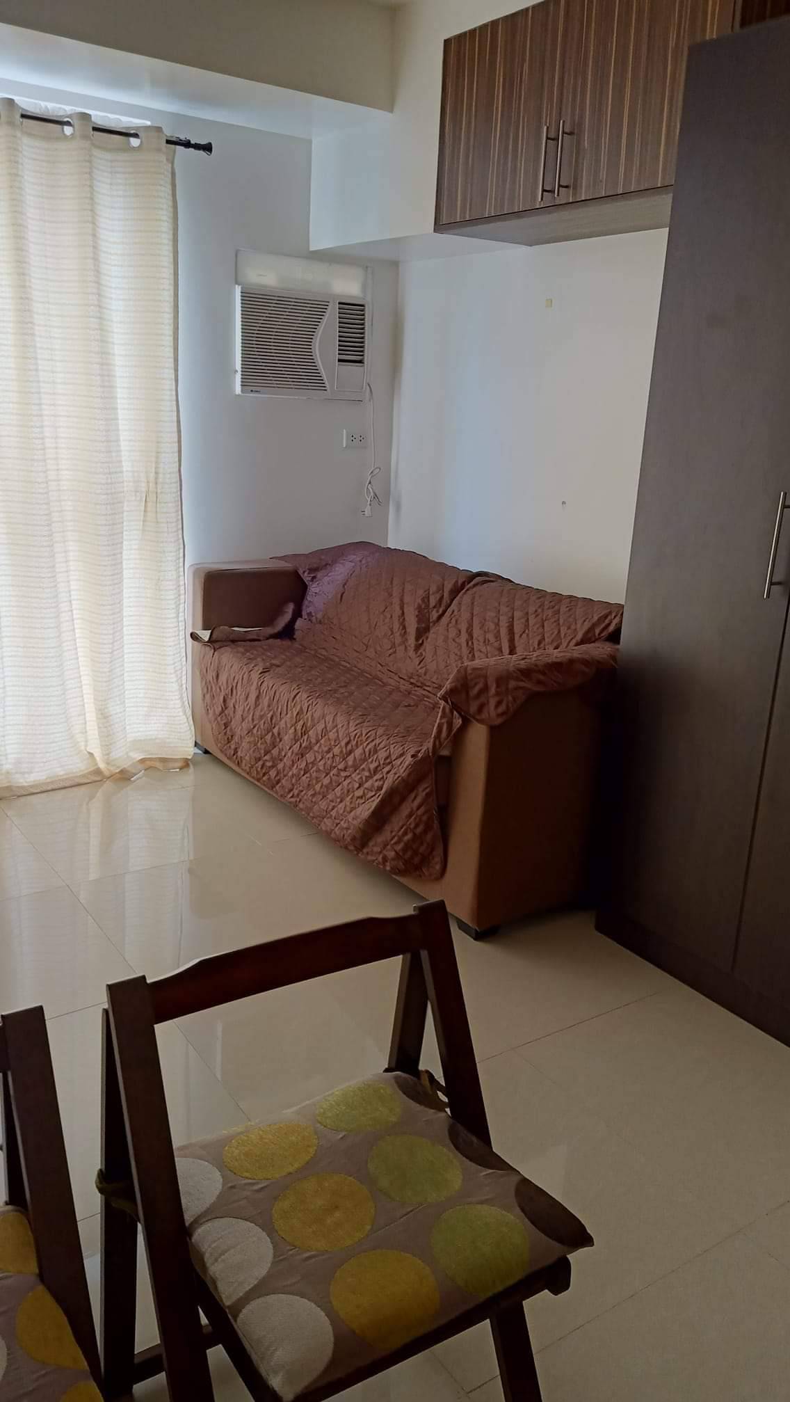 Condo For Rent at Axis Residences