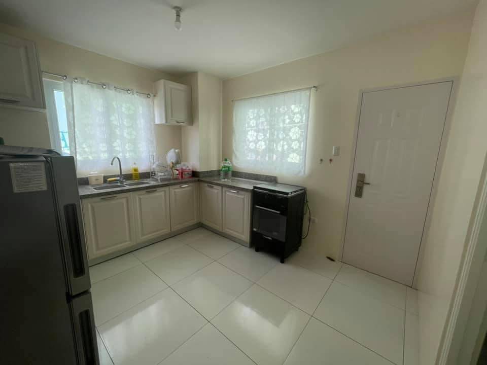 House For Rent At Timog Residences