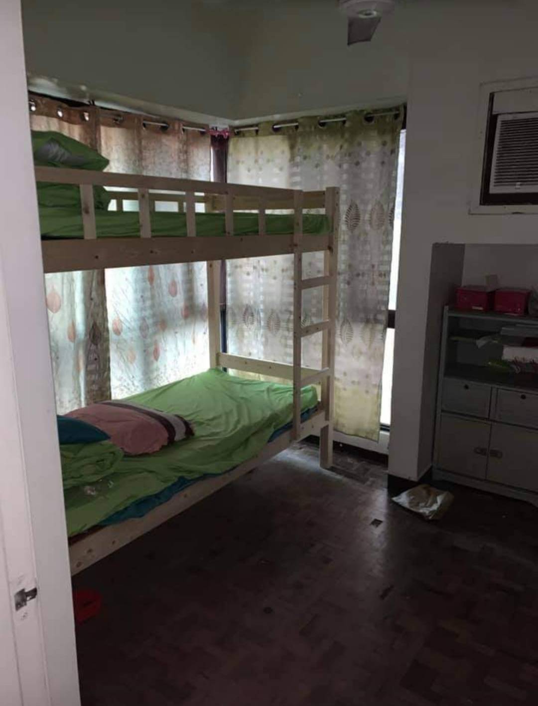 Makati Condominium For Rent