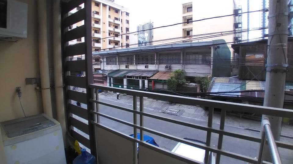 CONDO FOR RENT near MRT-BONI