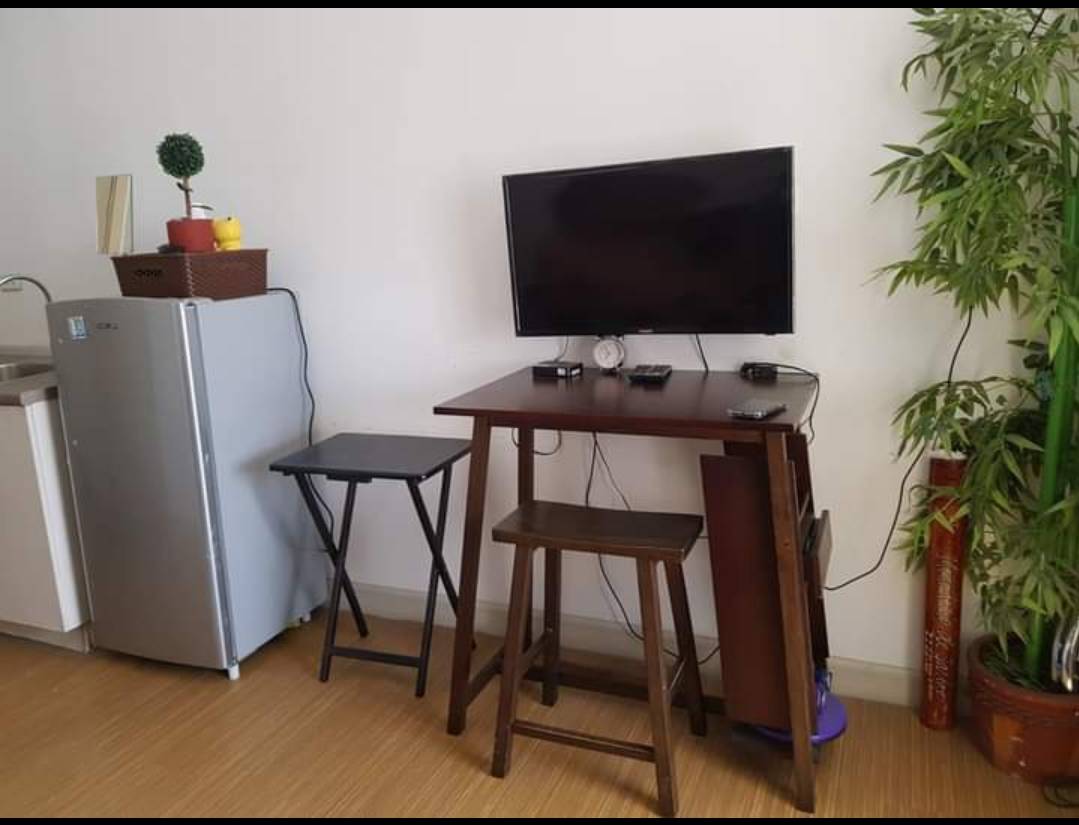 1Bedroom with Balcony For Rent