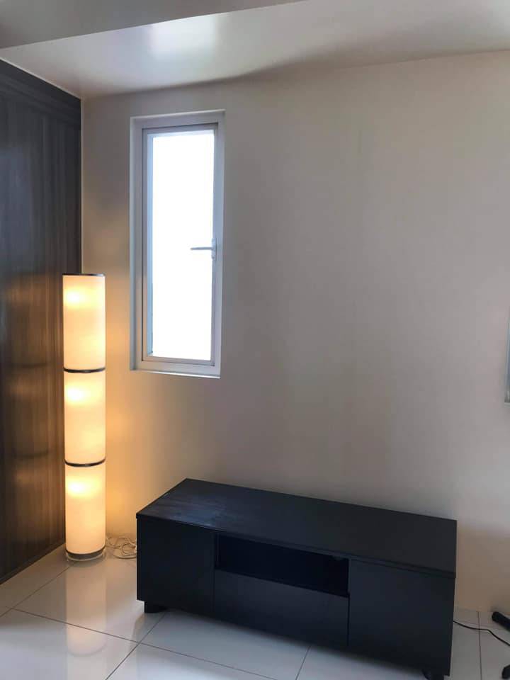 1BR with Balcony at Green Residences