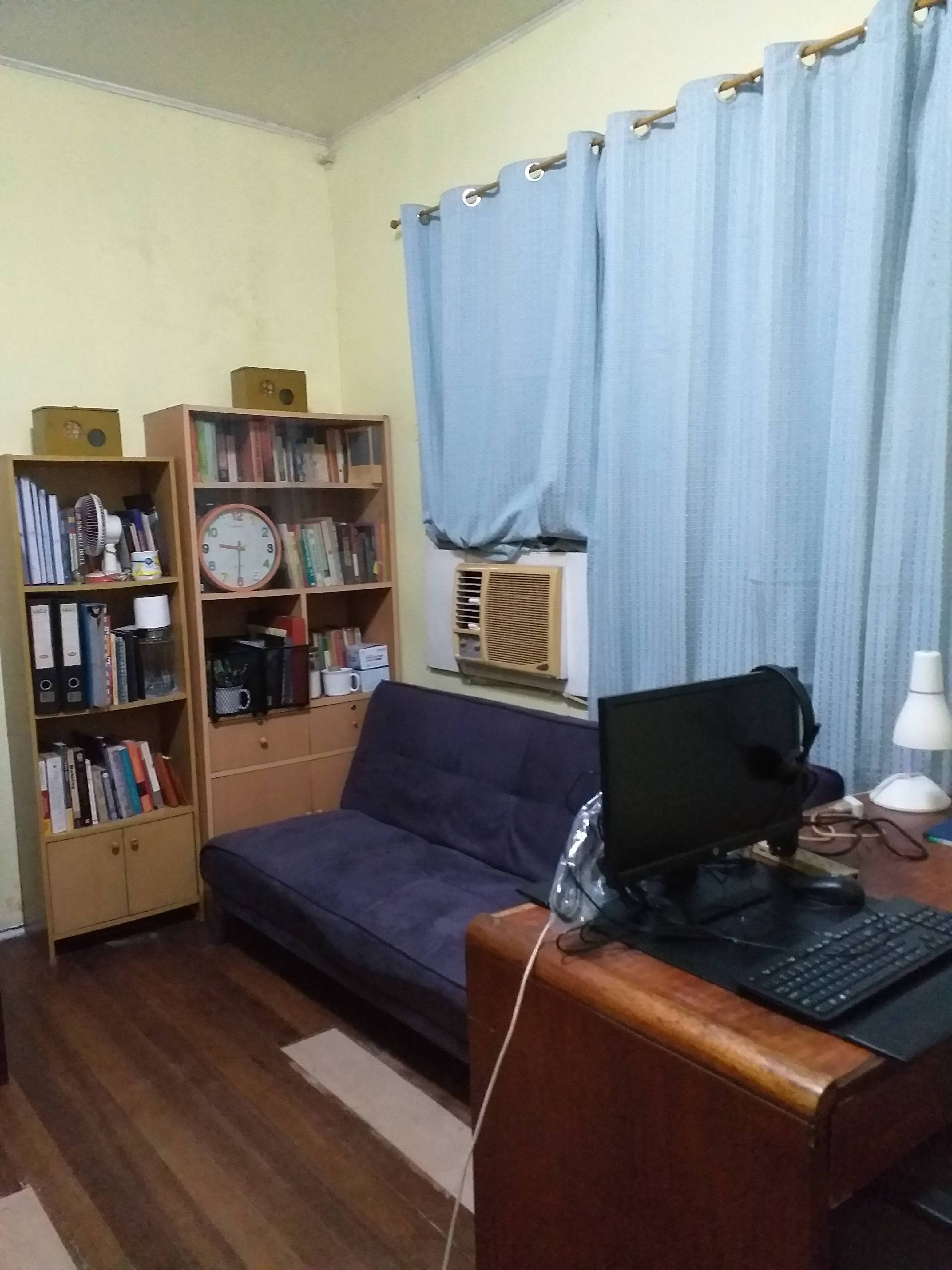 Makati bedspace for 2 male professionals