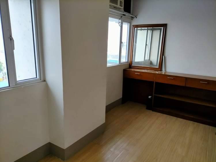 Condo For Rent at Parkview Suntrust