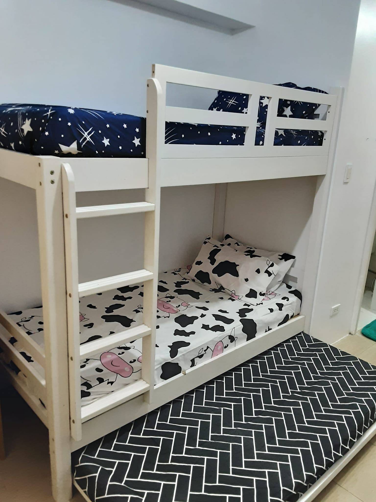 Fully Furnished Studio Unit