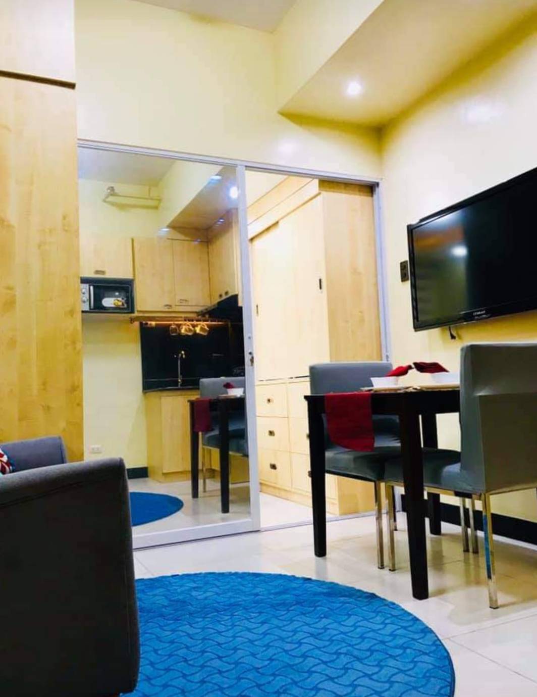 Fully Furnished 1BR Condo For Rent