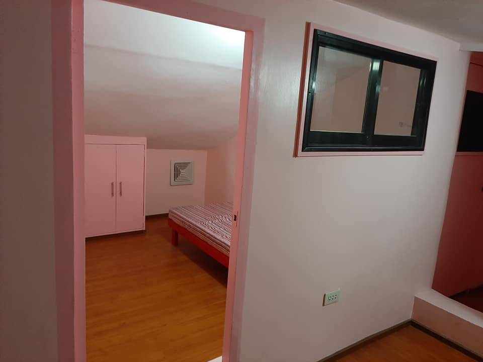 Room For Rent In  Royal South Las Piñas