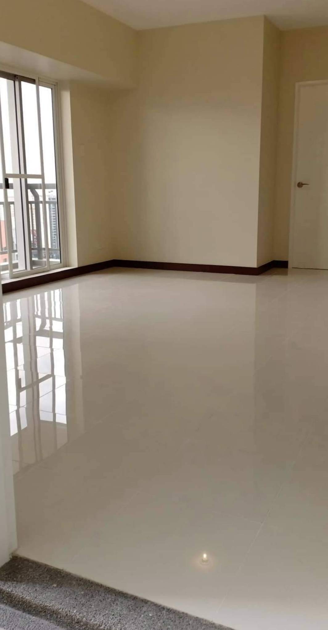 2BR Condo For Rent at Sheridan Towers