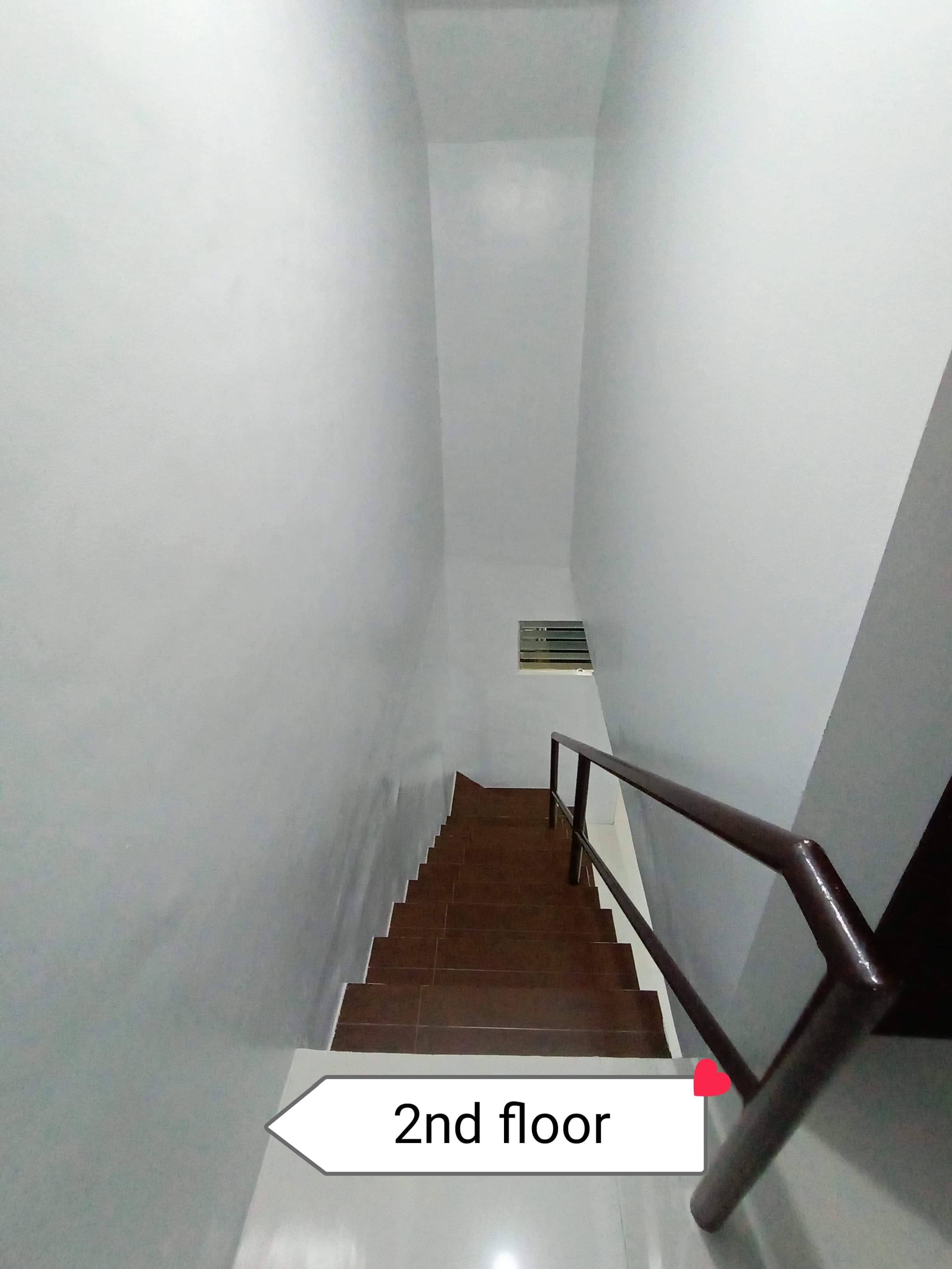 Townhouse For Rent at Deca Clark 