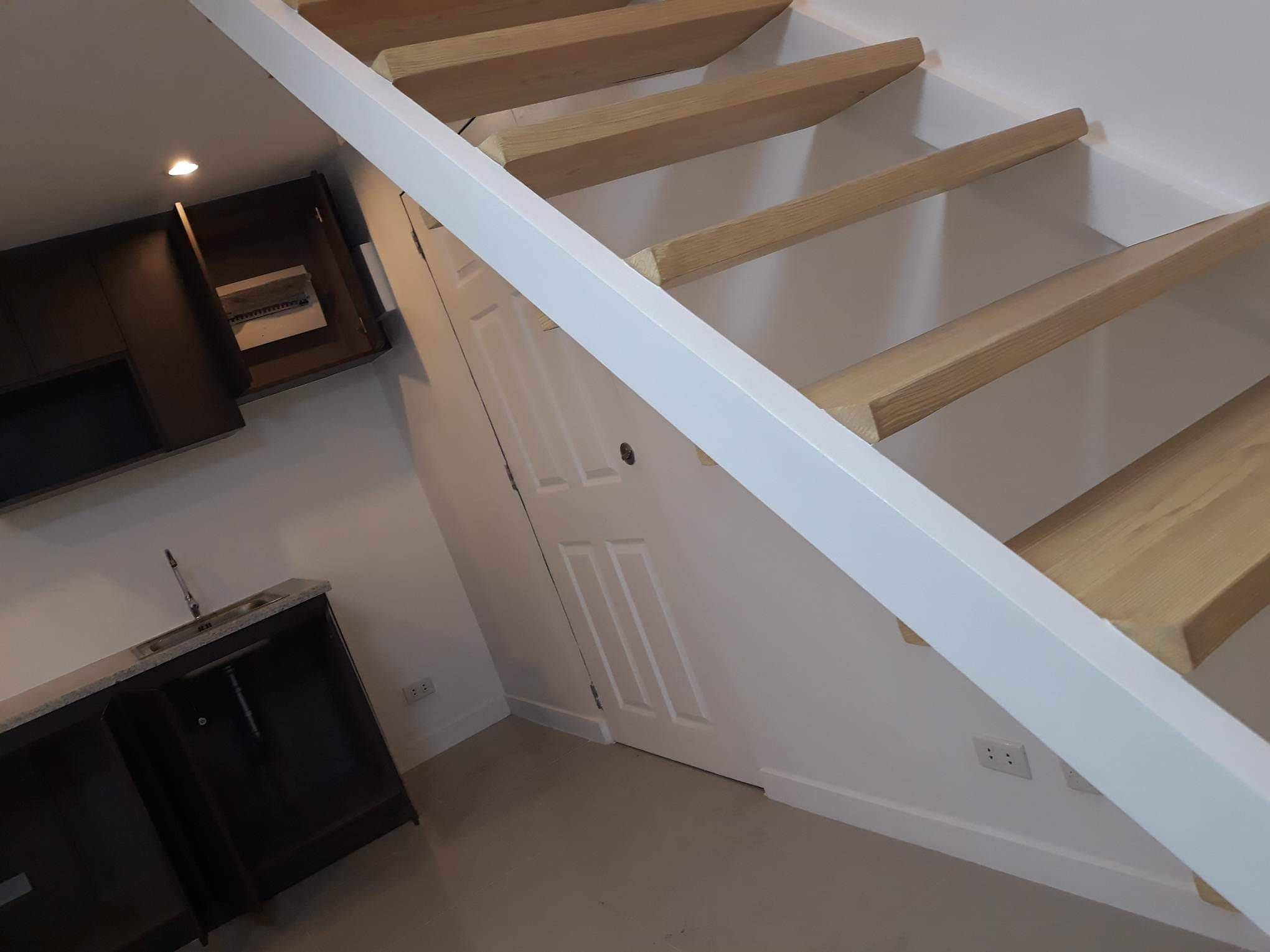 Condo Unit for Rent in Victoria Towers