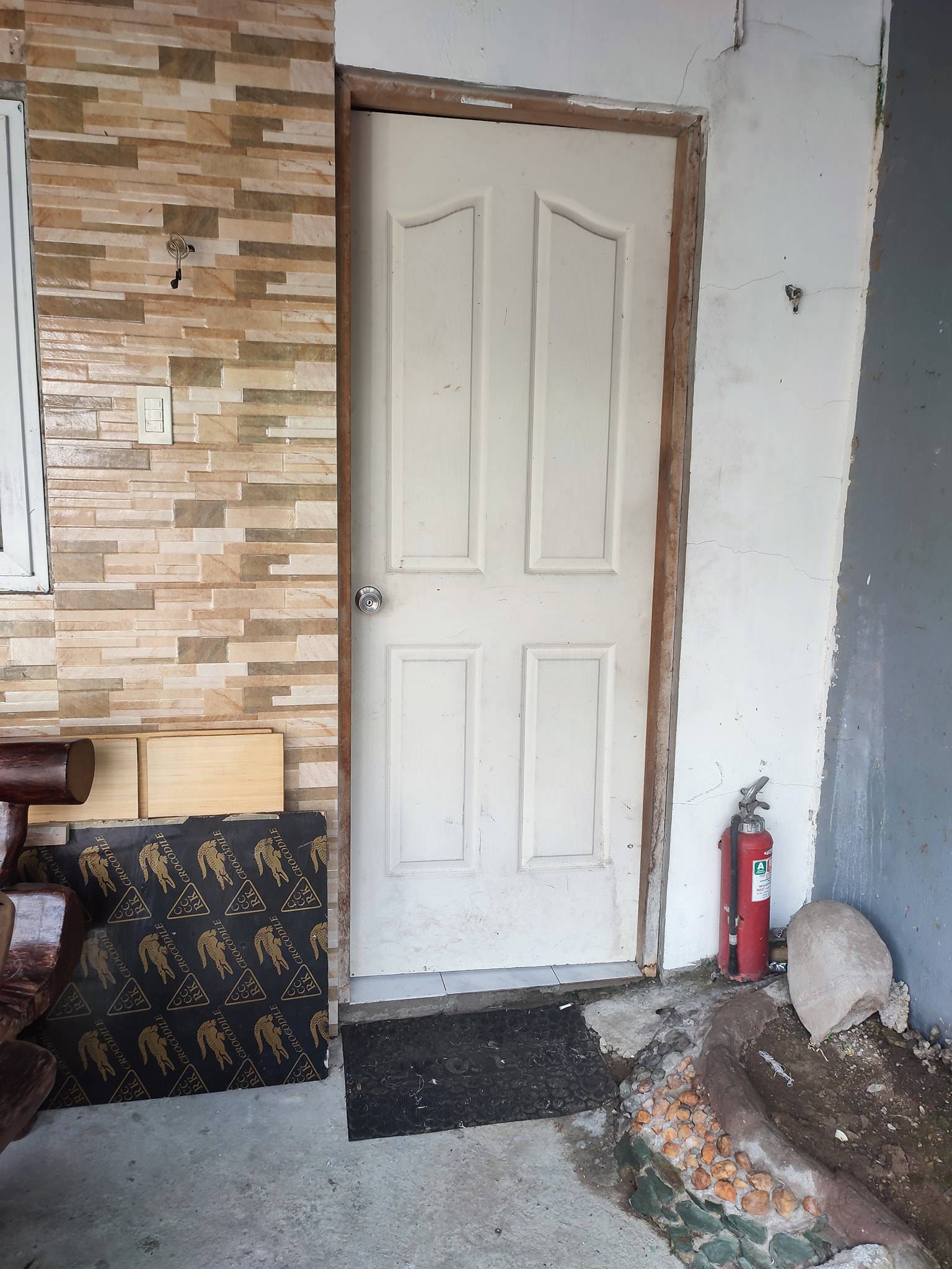 Room For Rent At Villa Luisa Homes