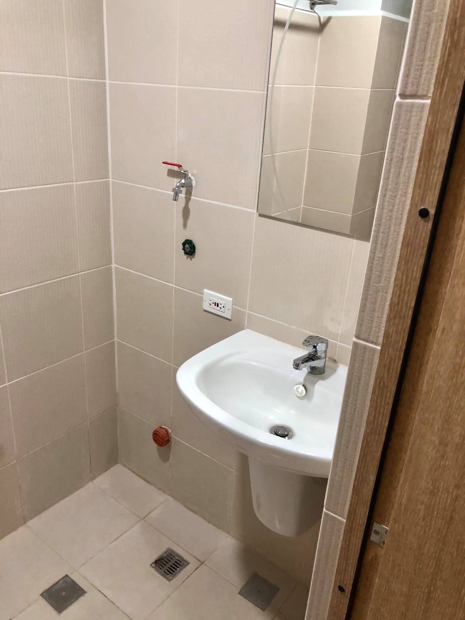 For Rent:1 BR Condo at FERN RESIDENCES