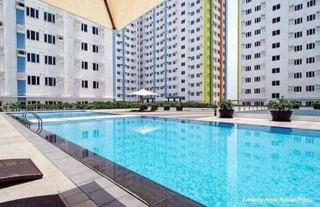Studio Unit For Rent at MPlace Condo