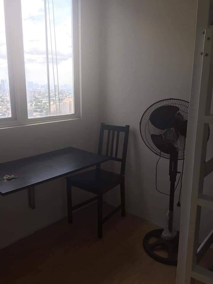 Fully Furnished Unit at Amaia Skies