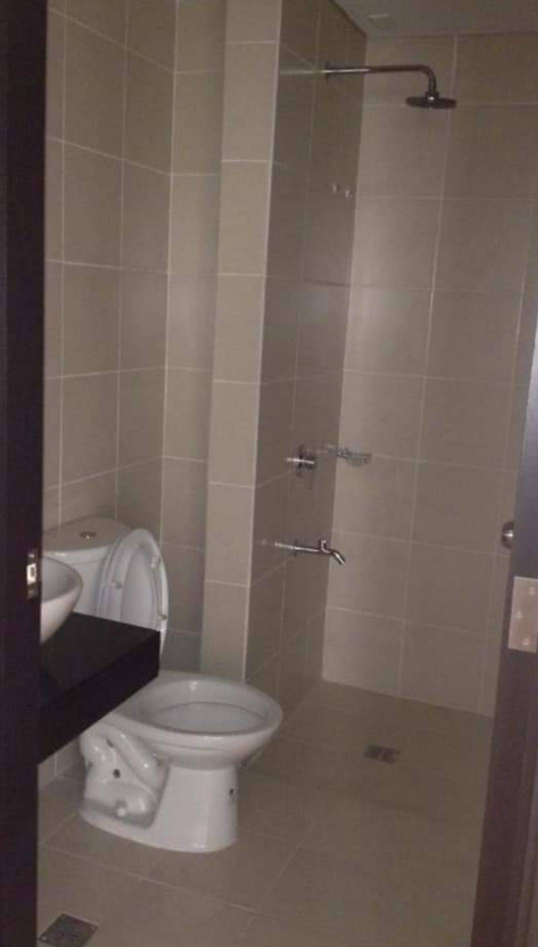 2BR Unit with Parking at The Rochester 