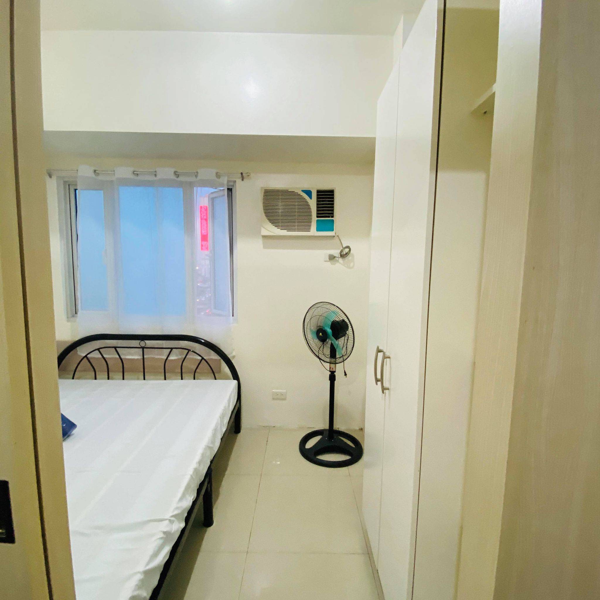 1BR For Rent at SMDC Light Residences