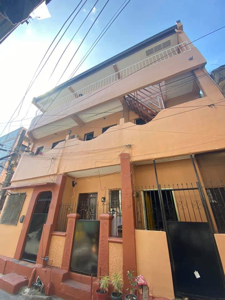 Carlo's Apartment for Rent