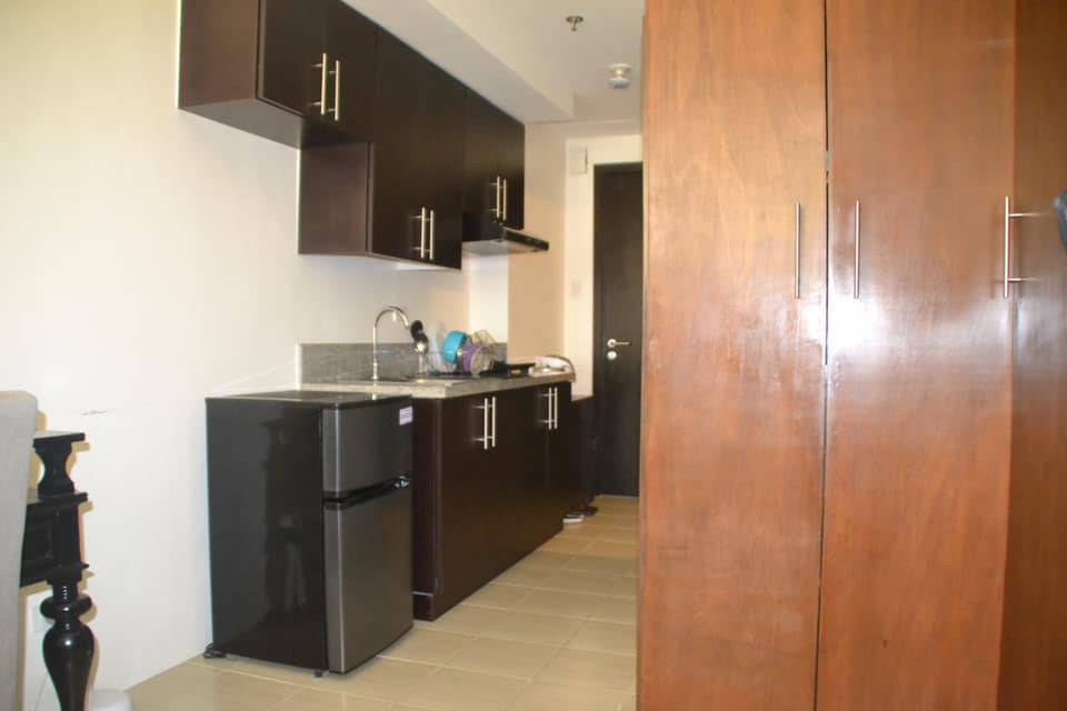 For Rent Studio Condo Unit with Parking