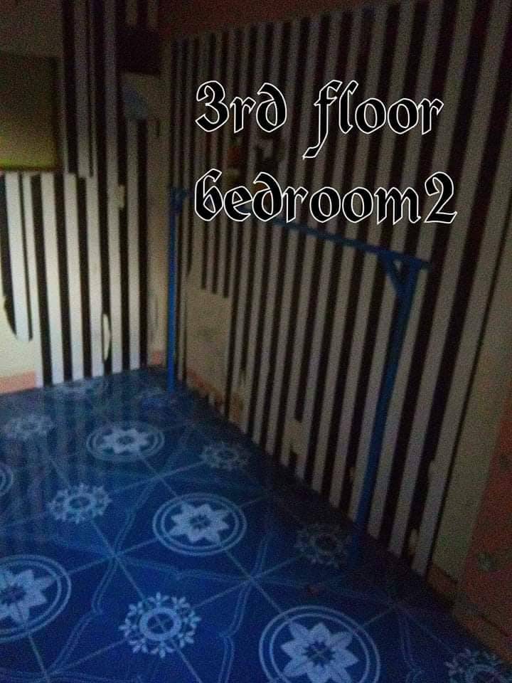 Room For 2 For Rent At Batasan Hills QC