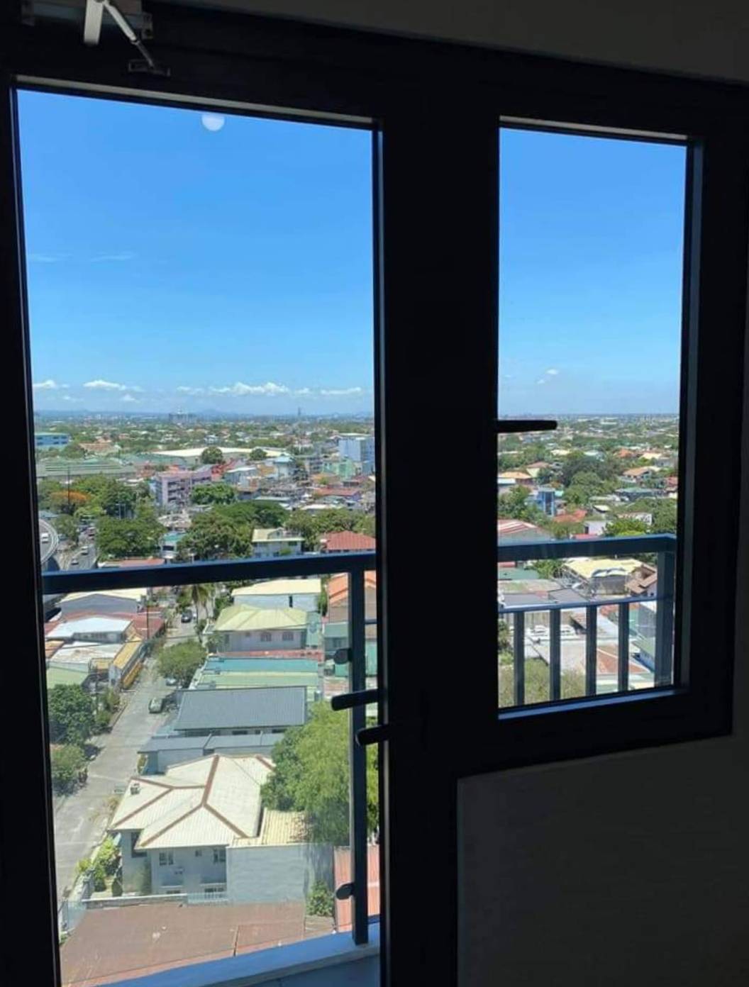 Condo For Rent at Spring Residences