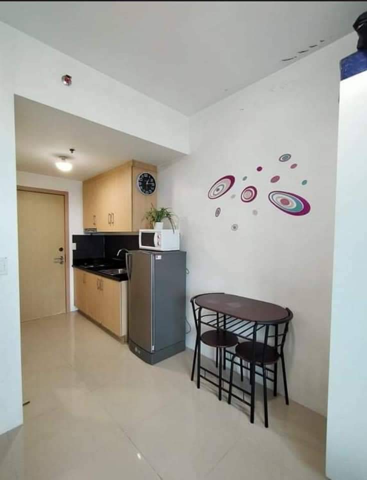 Light Residences Condo For Rent