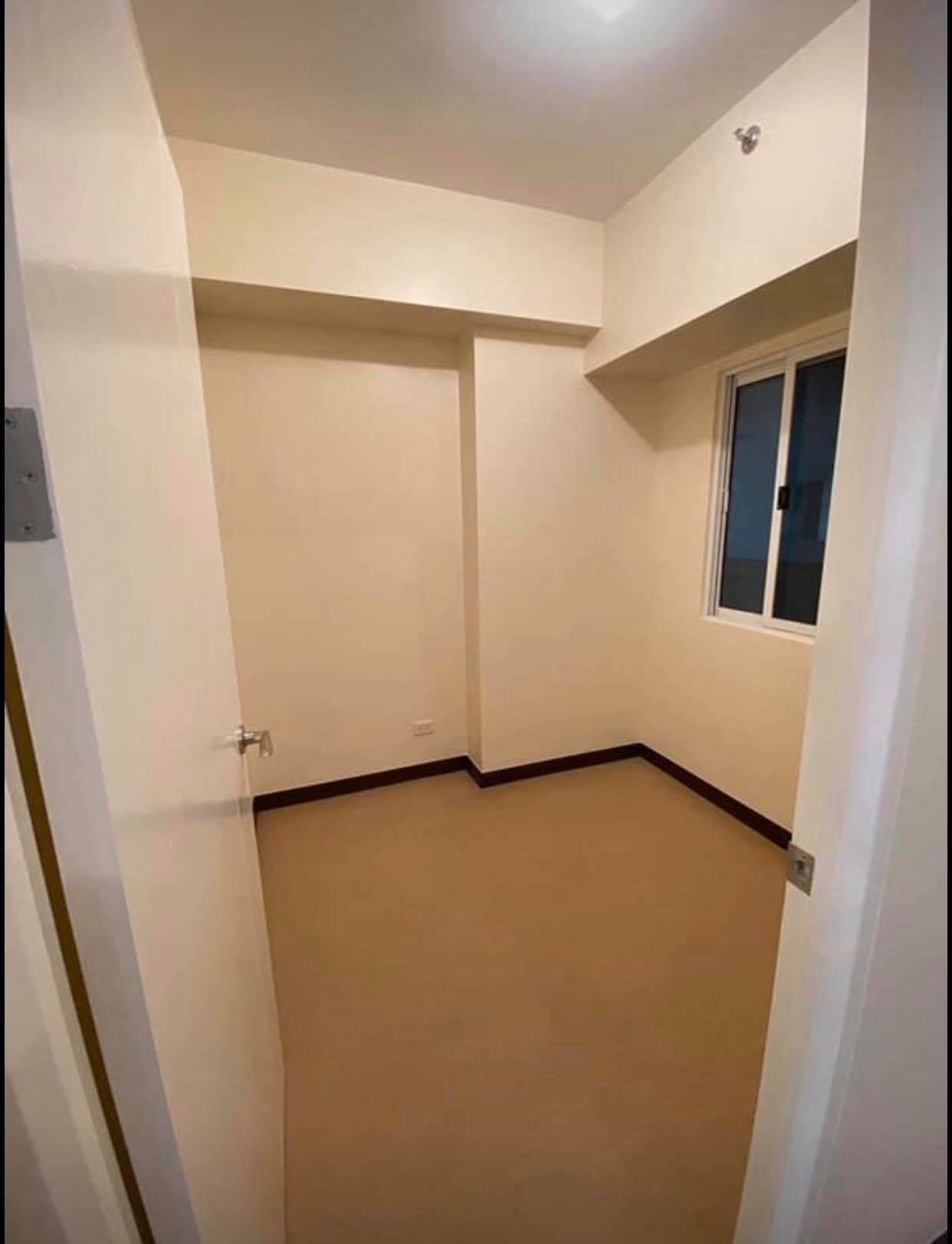 2 Bedrooms For Rent at Torre De Manila