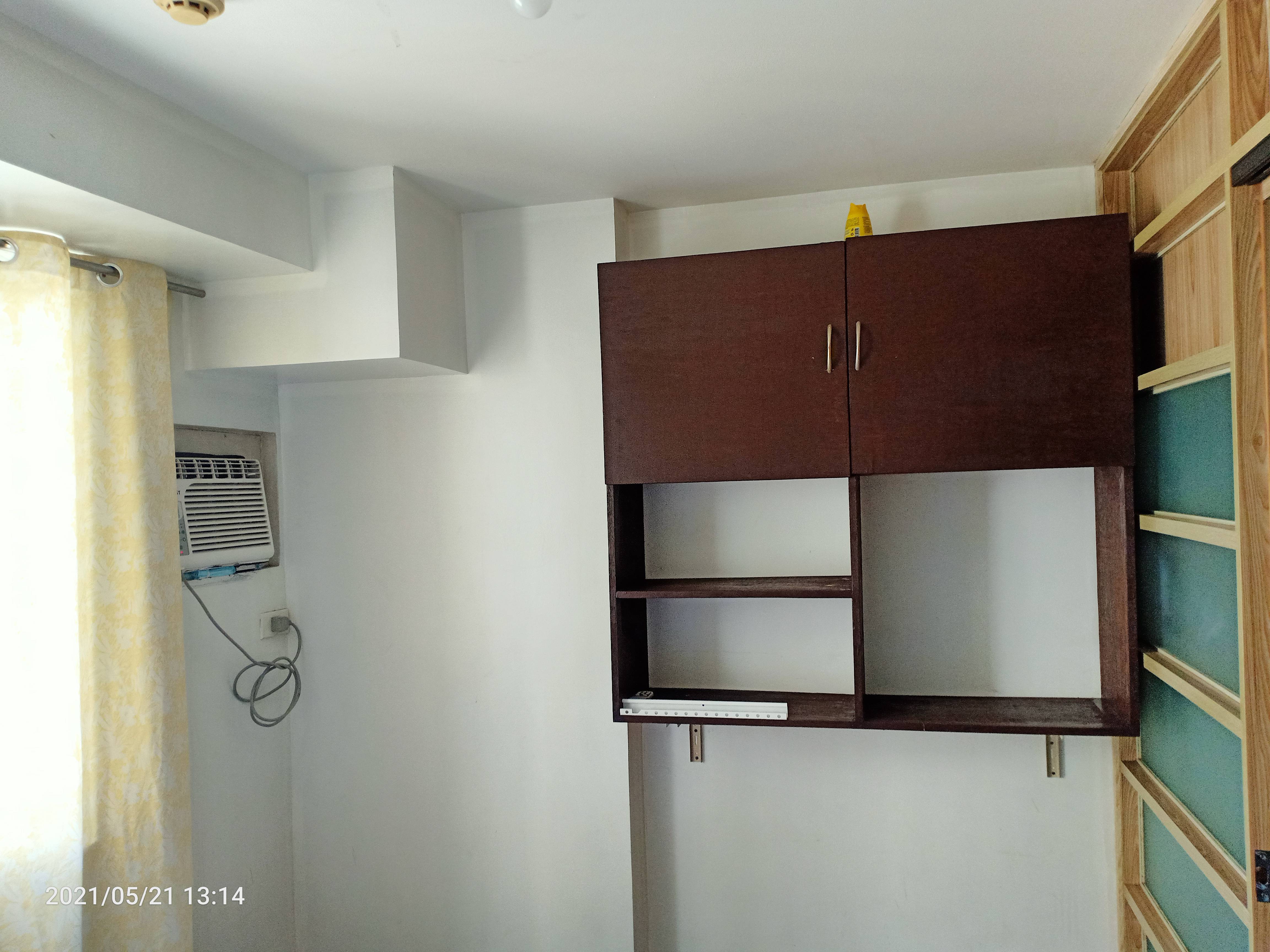 High-Rise Condo Unit - 1BR Furnished