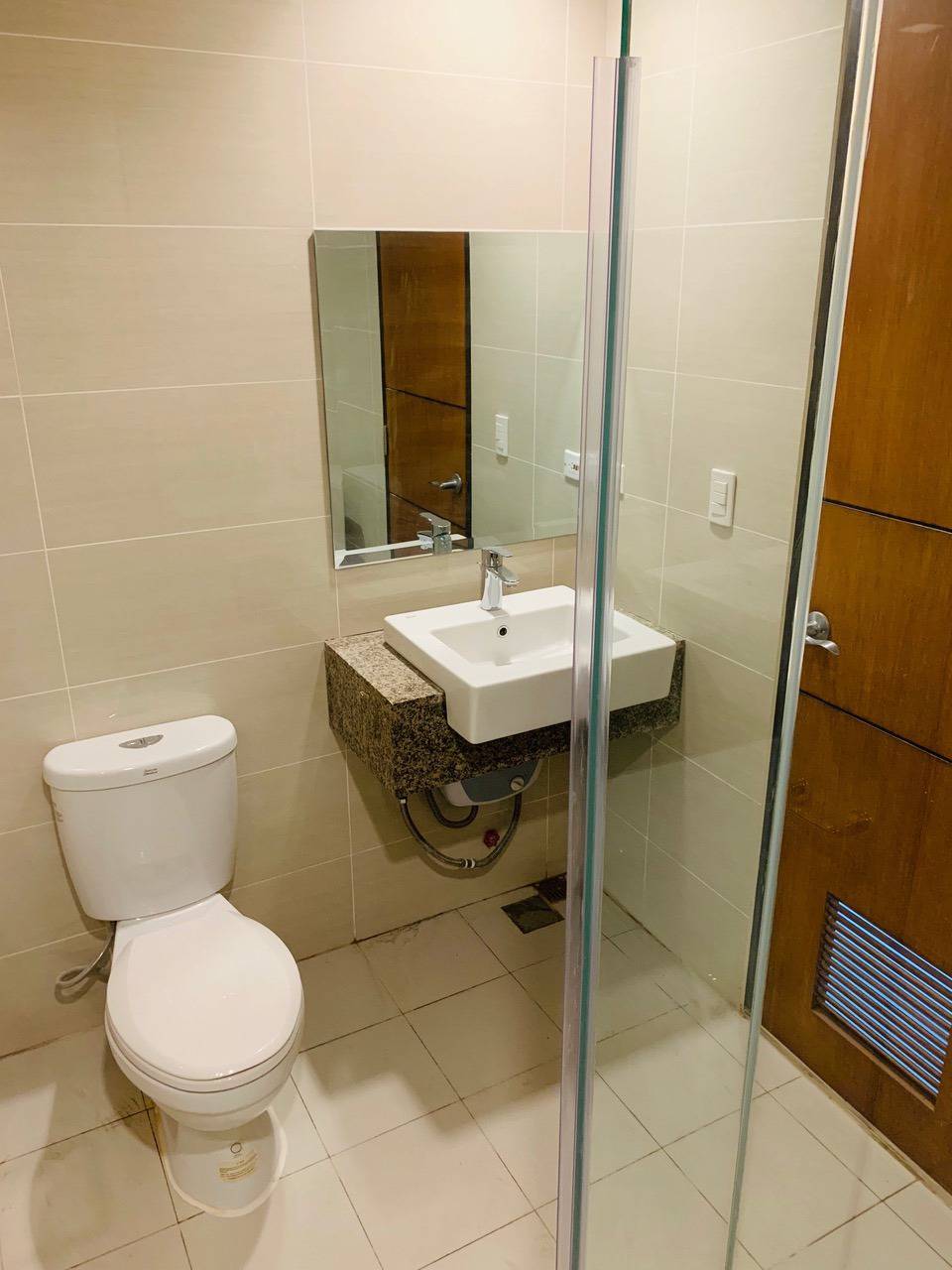 1 BR Unit For Rent At 1 Uptown Residence