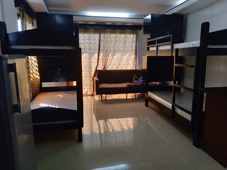 Lady Bedspacers at North Signal Taguig