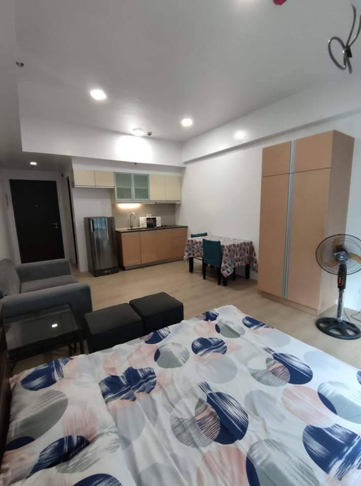 Eastwood LeGrand Studio Unit For Rent