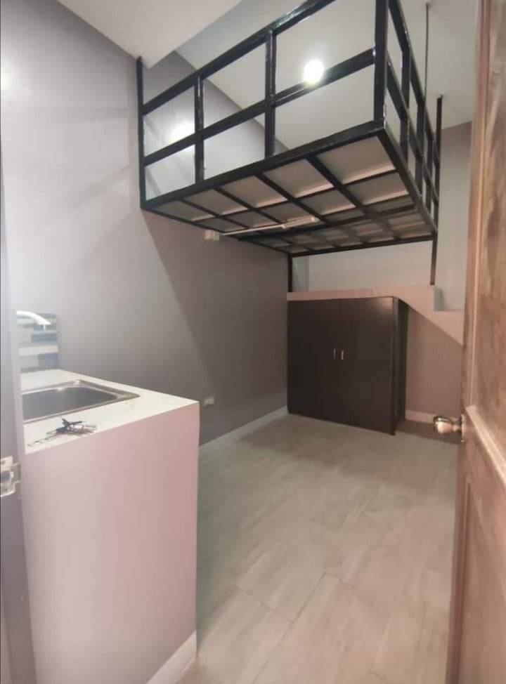 Loft Type Apartment For Rent At Taguig