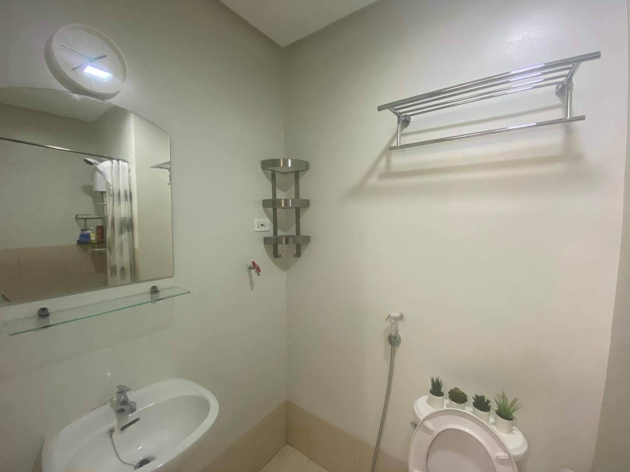 For Rent Studio Unit at Trees Residences