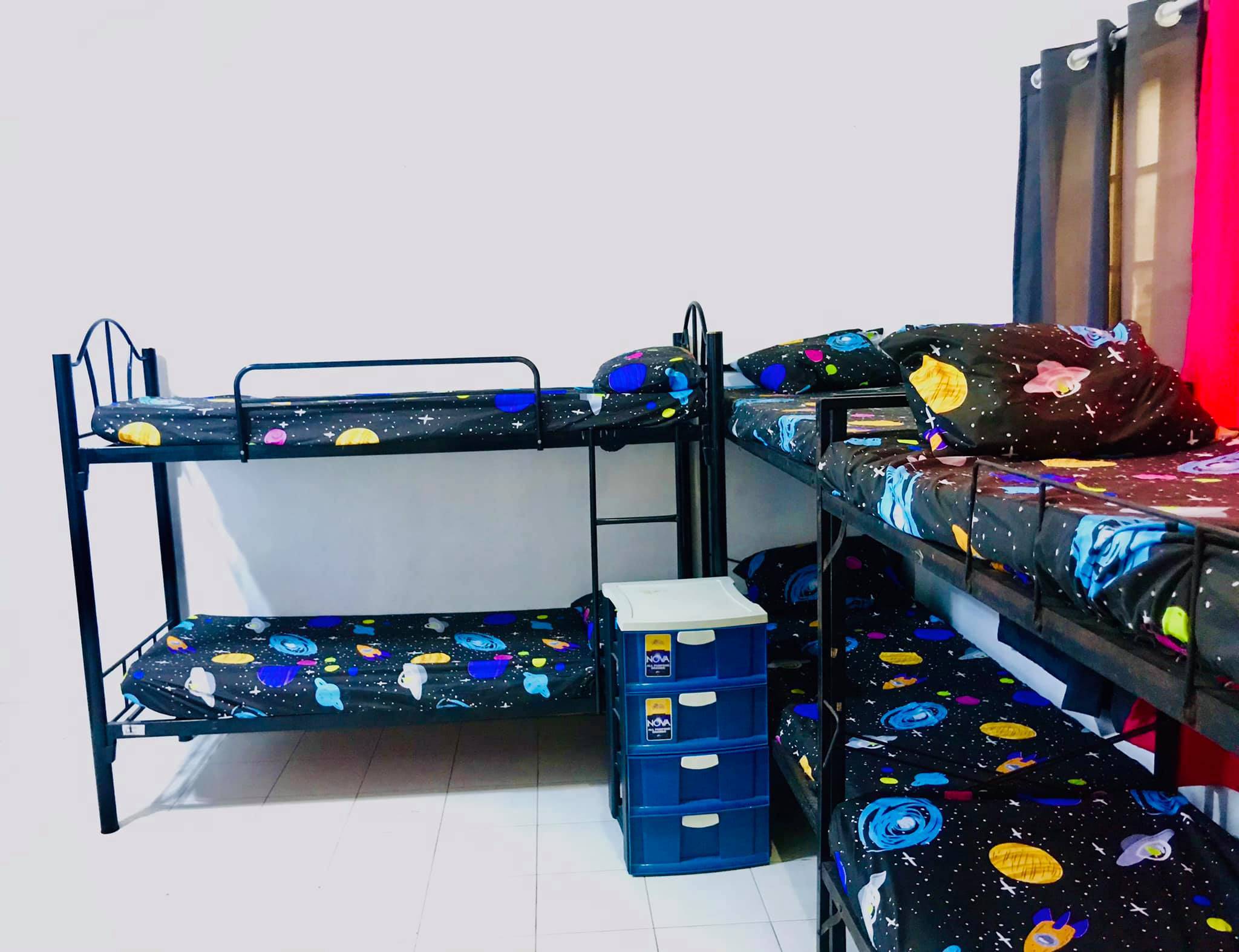 Male Bedspace At Leon Guinto