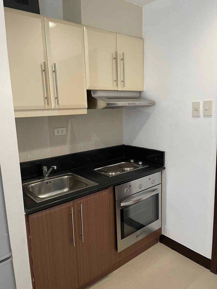 Salcedo Makati Condo For Rent
