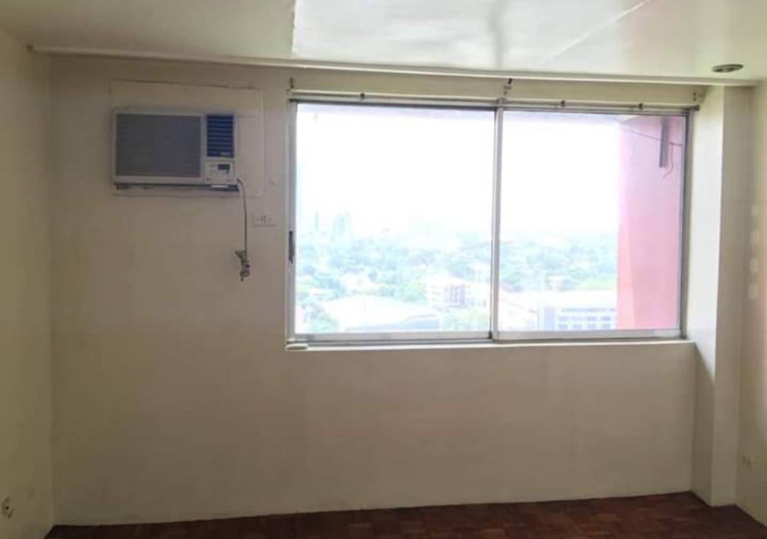 Penthouse Studio Unit For Rent