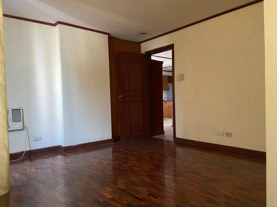2BR Condo Unit with Veranda For Rent