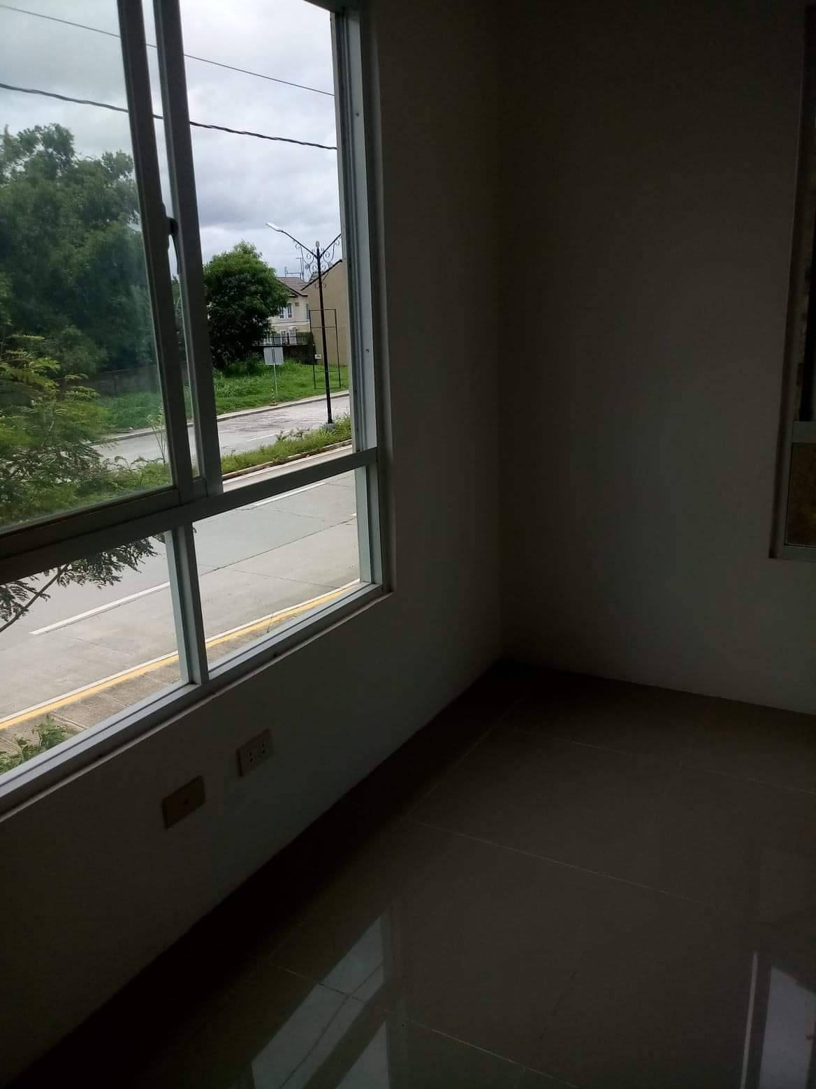 House For Rent at Lancaster New City