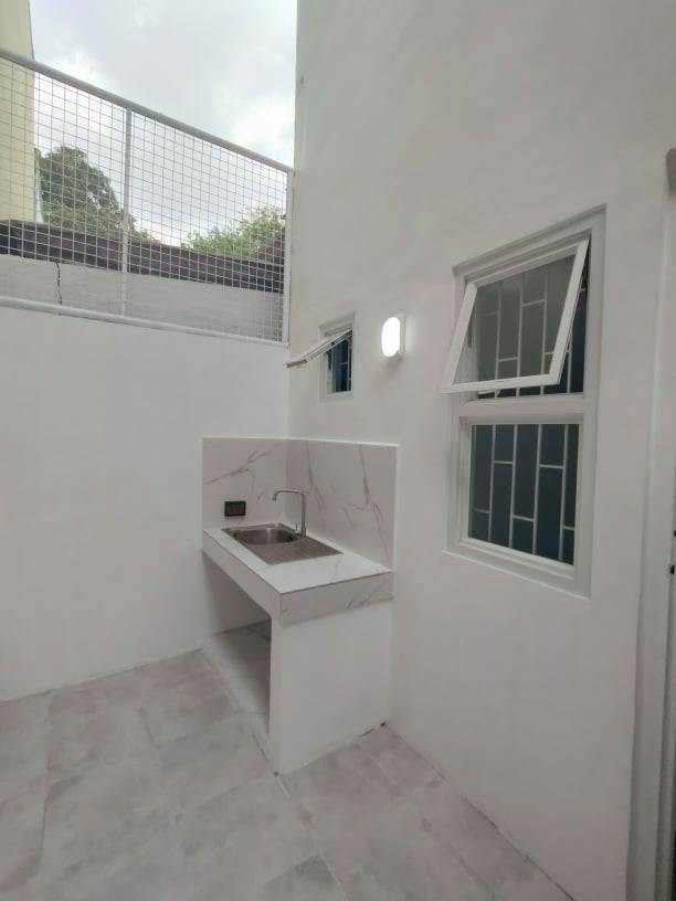 Townhouse w/ 2car garage for Rent in QC