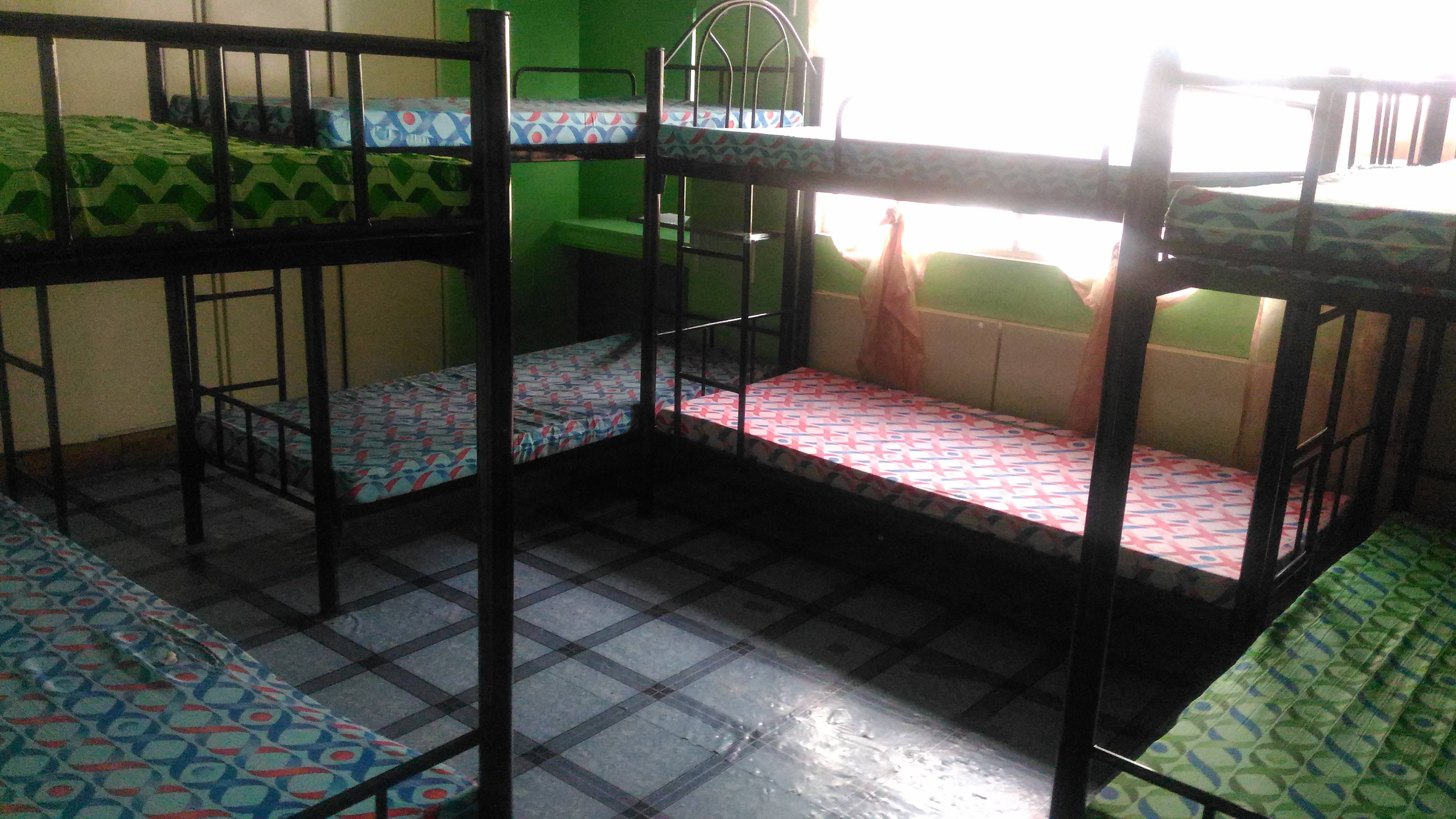 Bedspace/room sharing