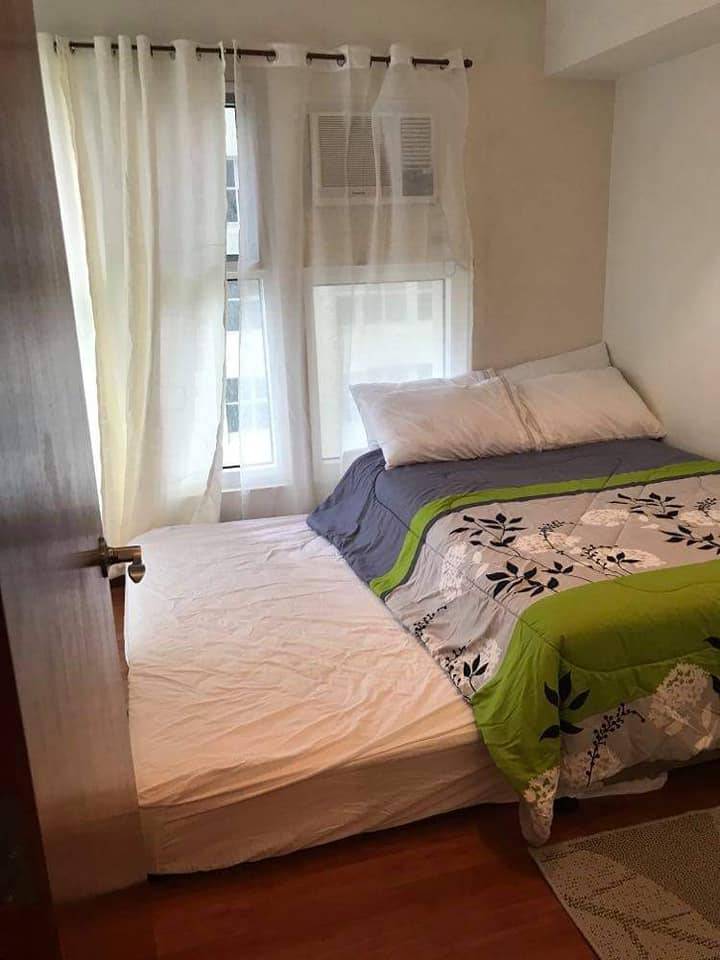 For Lease 1BR in Paseo De Roxas Makati