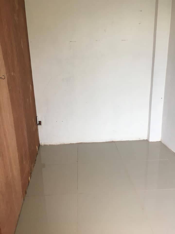 Studio Room for Rent at Sta. Ana Village