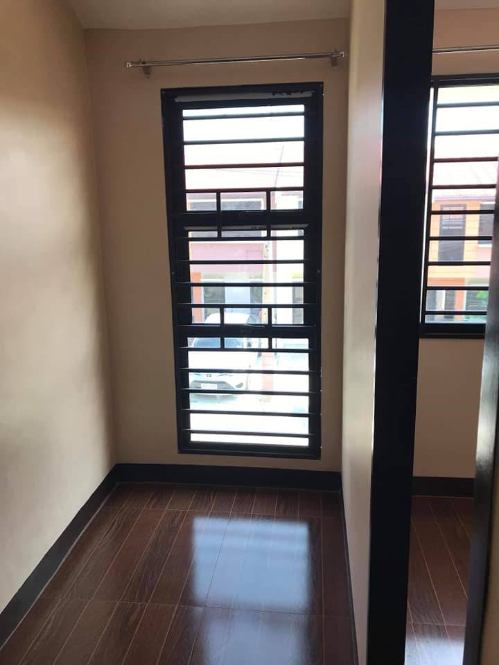  Townhouse For Rent at Deca Clark