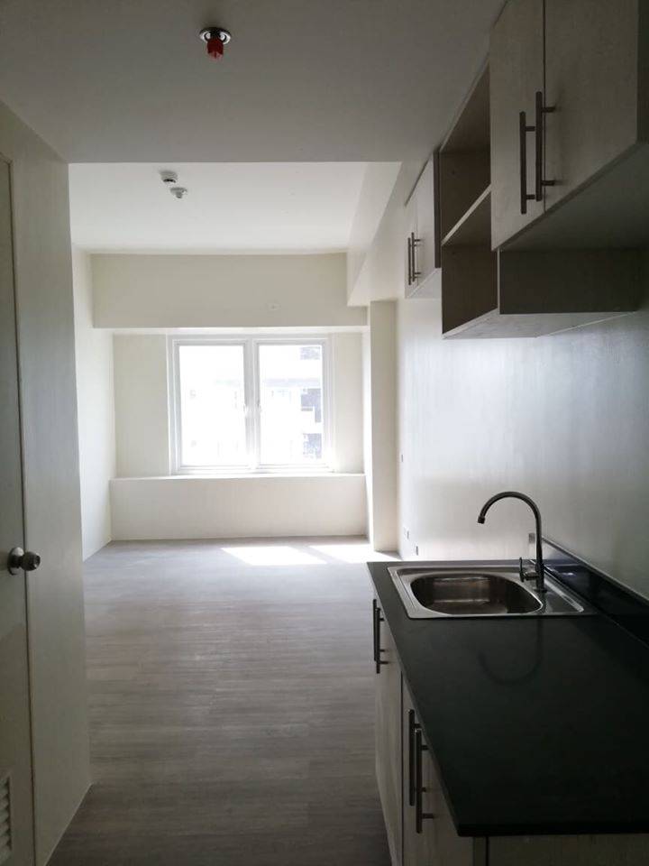 Unit For Rent at 878 España